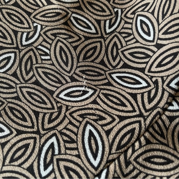 Dana Buchman Women's Patterned Blouse Size XL Brown & Black - Picture 12 of 12